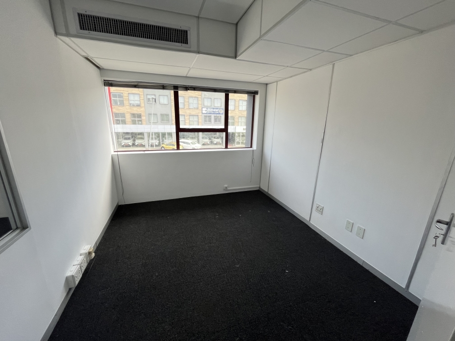 To Let commercial Property for Rent in Bo Oakdale Western Cape